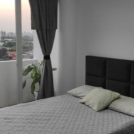 Apartamento Entero Centrico Y Confortable Santa Cruz de La Sierra Exterior photo